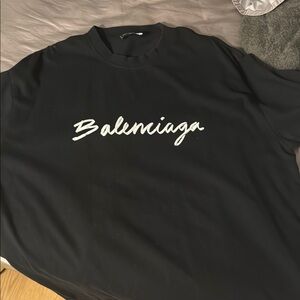Balenciaga Black T-Shirt only worn once